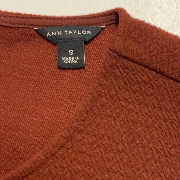 Ann Taylor Peplum top, Size Small - Picture 3 of 3